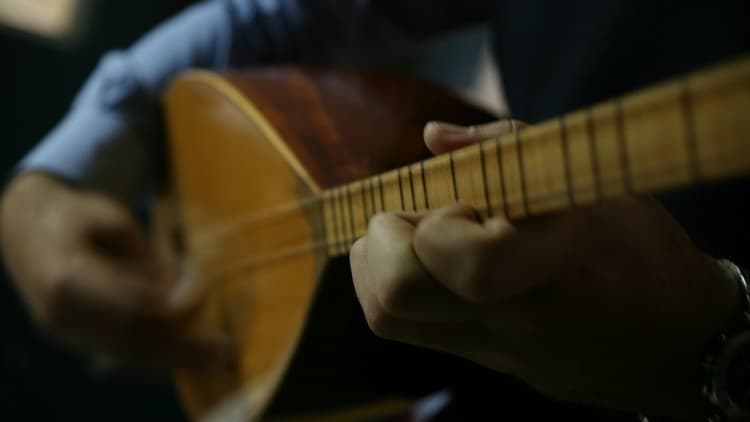 Bağlama Çalmayı Öğrenin | Müzik Eğitimi ( Kısa Sap )