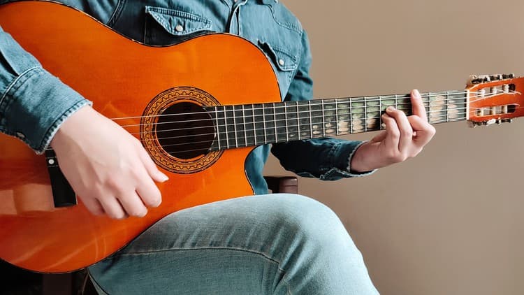 Gitar Dersi Başlangıç ve ileri seviye